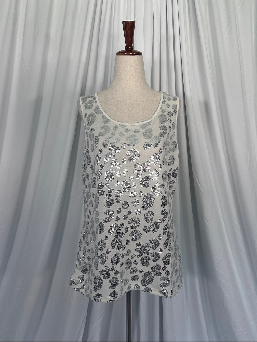 Y2K berek White Tank Top with Silver Sequin Leopard Print